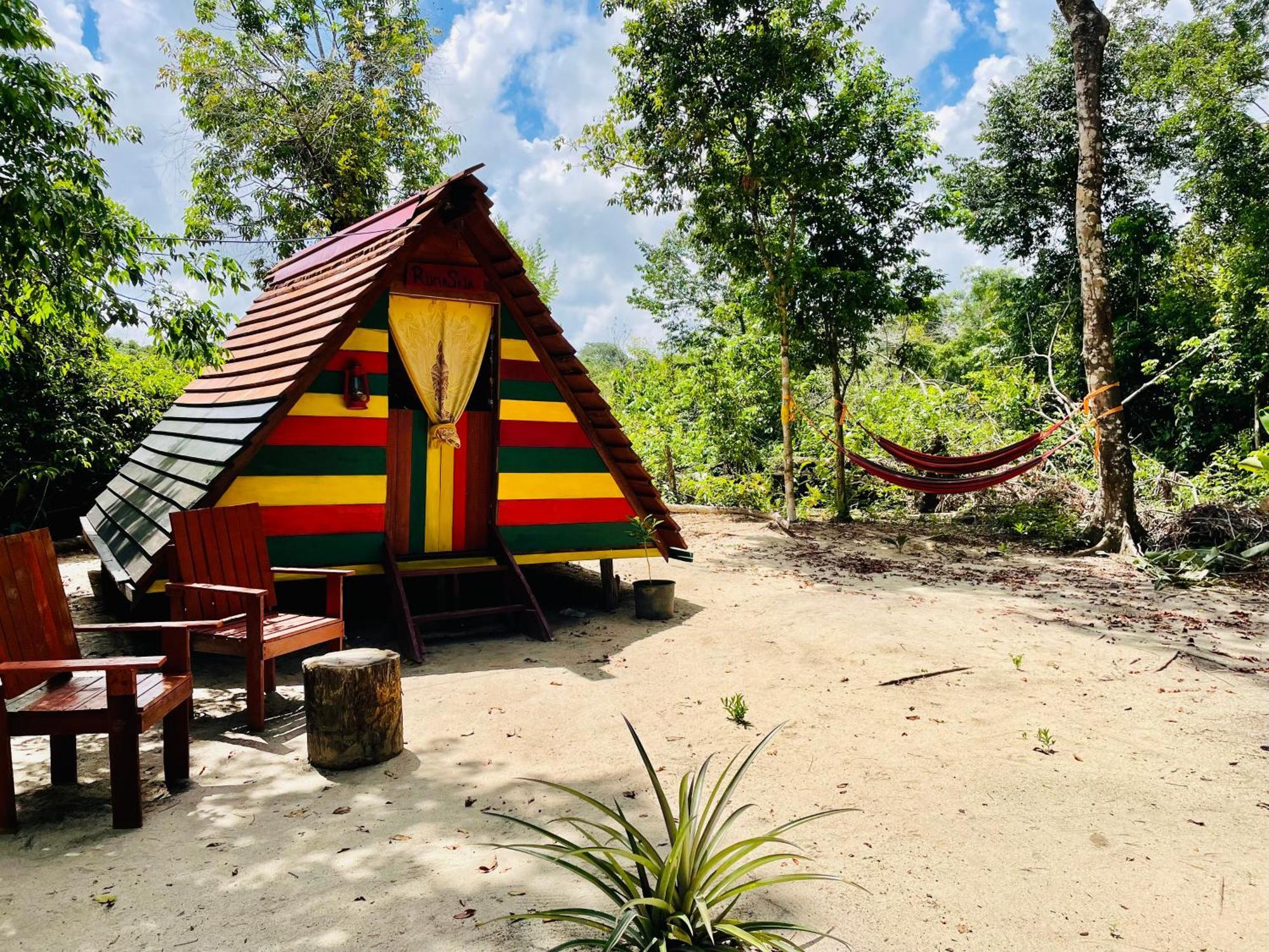 Land Of Promise - Reggae Bar & Eco Village Zanderij Eksteriør billede